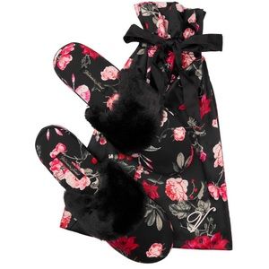 Victoria’s Secret Signature satin slipper